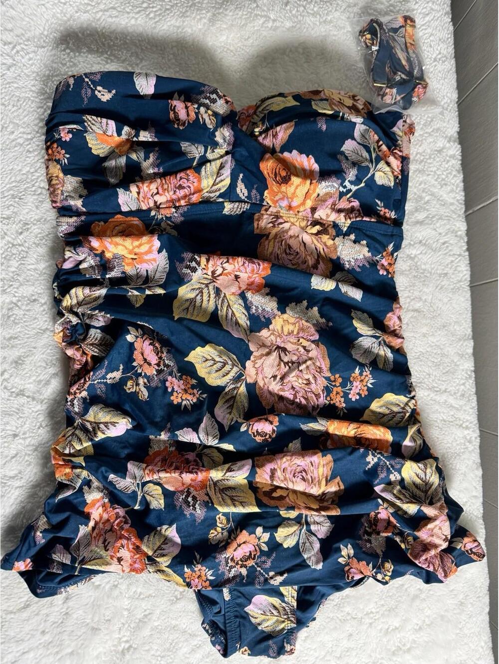 Jantzen One Piece Halter Swimsuit Floral Ruched Lined Size 10 Beach Vacation